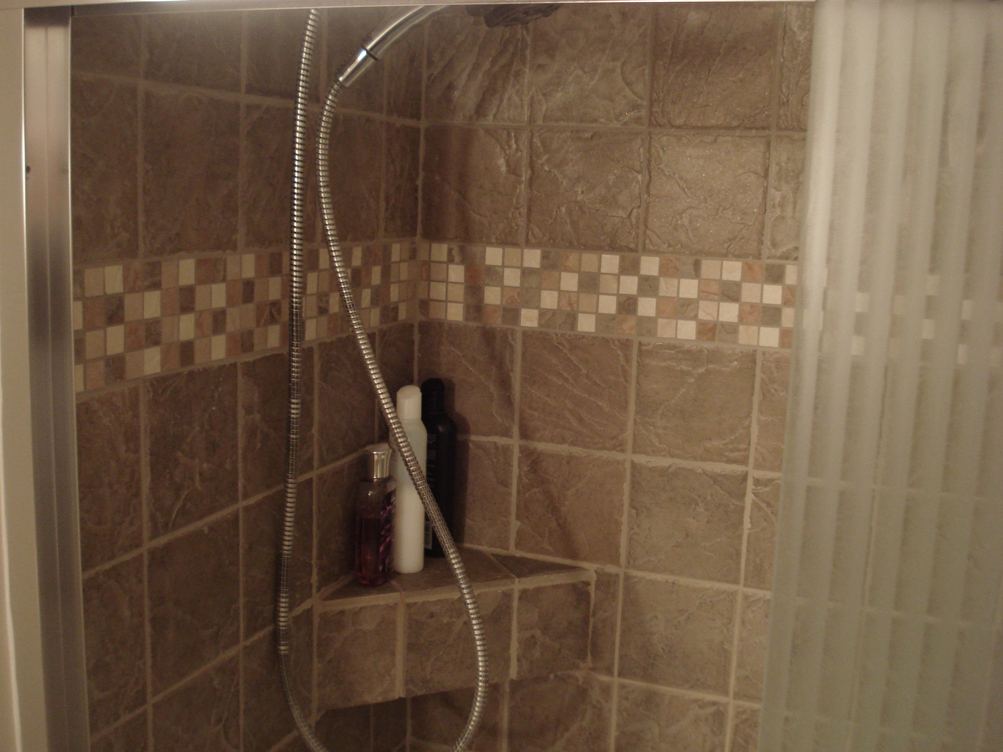 shower-w-built-in-shelf_6826929113_o